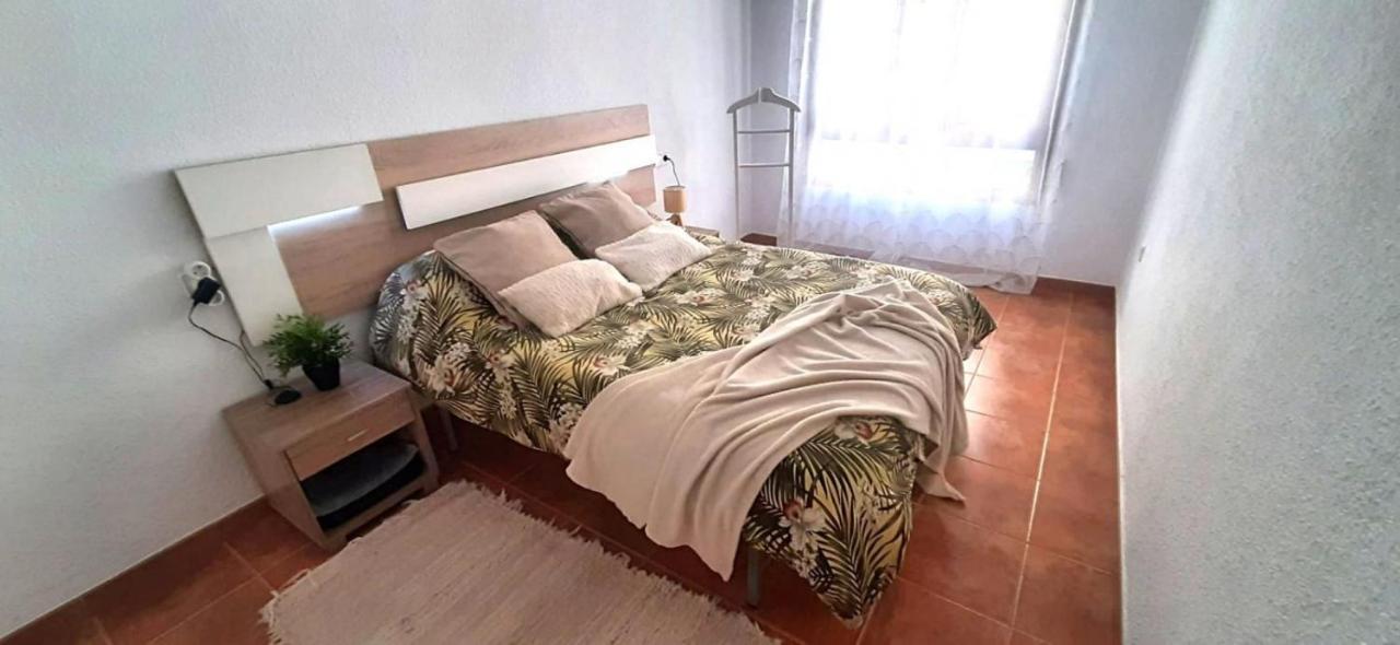 Apartamento Villananitos 圣佩德罗－德尔皮纳塔尔 外观 照片